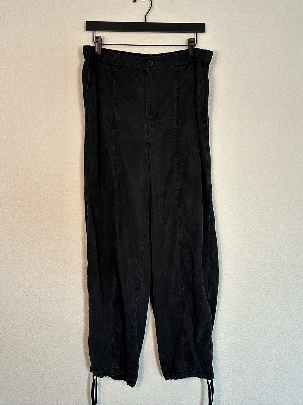 Vuori Coastline Pant in Black - Lyocell - Size XL - Picture 6 of 10
